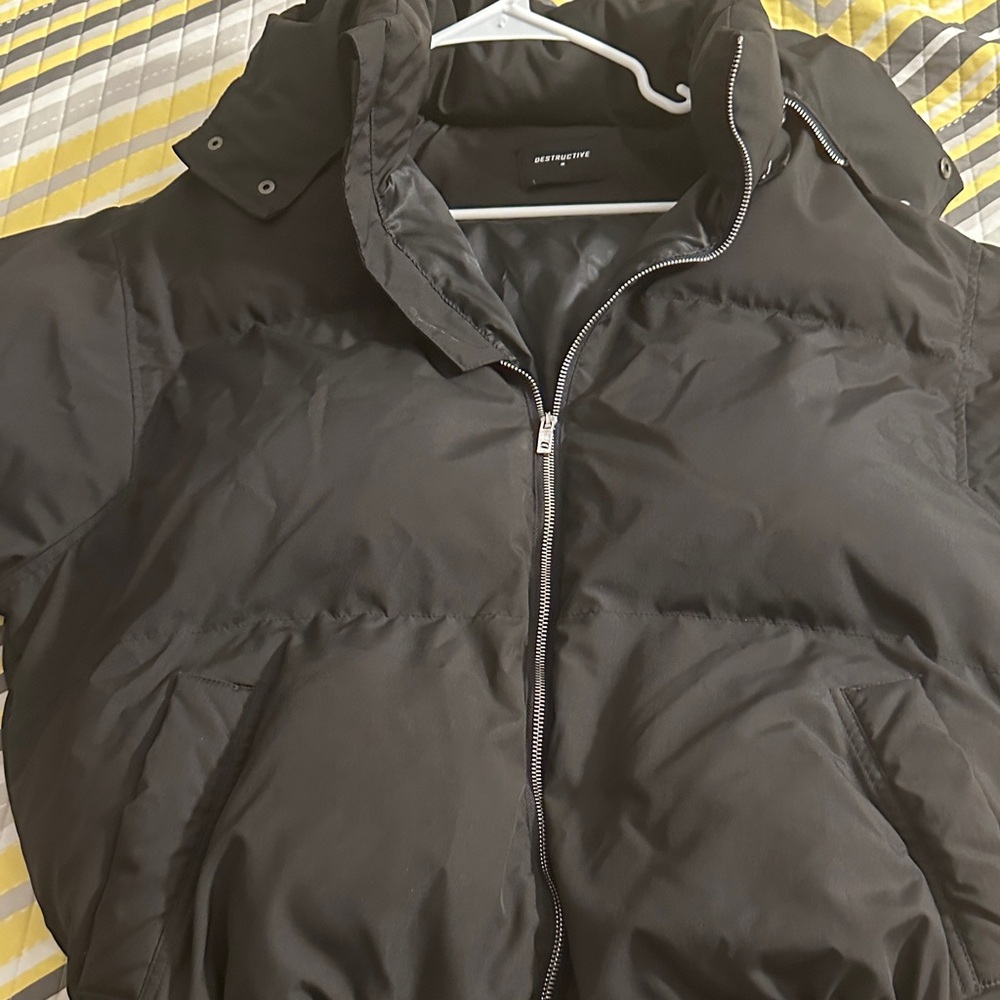 Sleek Black Puffer Jacket for Men